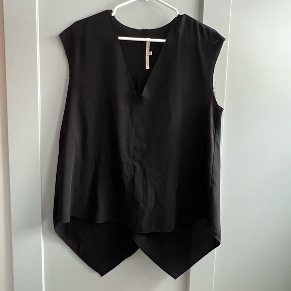 RACHEL roy black blouse, size M. - Picture 7 of 7